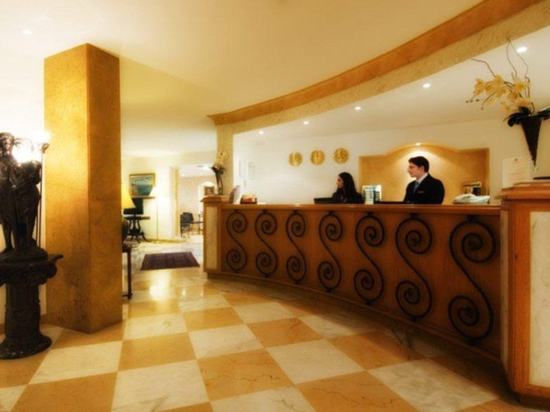 Rawche Universal Apartments Бейрут Екстер'єр фото