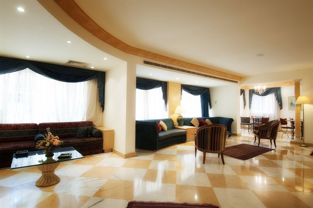 Rawche Universal Apartments Бейрут Екстер'єр фото
