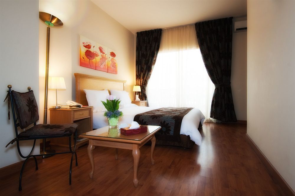 Rawche Universal Apartments Бейрут Екстер'єр фото