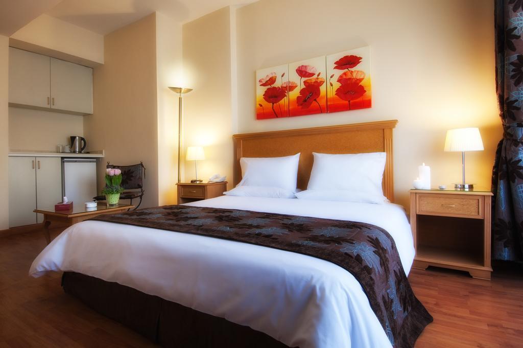 Rawche Universal Apartments Бейрут Номер фото