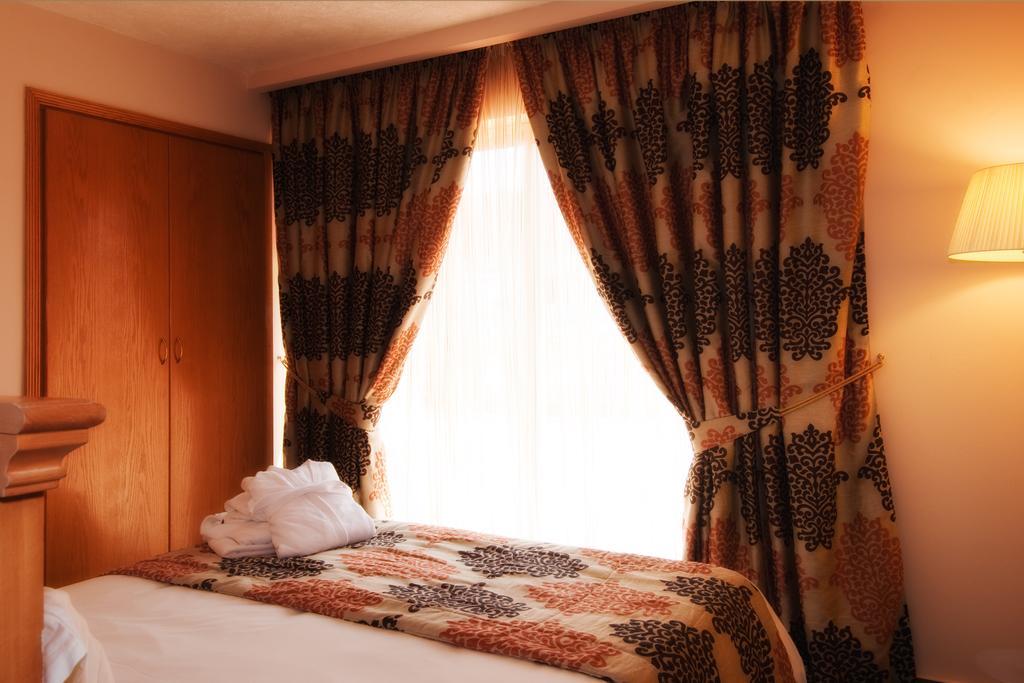 Rawche Universal Apartments Бейрут Екстер'єр фото